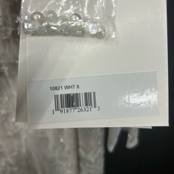 Mac Duggal 10821 NWT LONG SLEEVE FLORAL EMBELLISHED GOWN - Picture 7 of 8